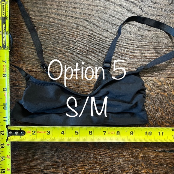 5. SKIMS Seamless Sculpt Bralette - Picture 12 of 16